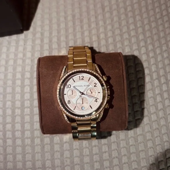 Michael Kors Rose Gold Crystal-Trim Chronograph Watch - Picture 2 of 4